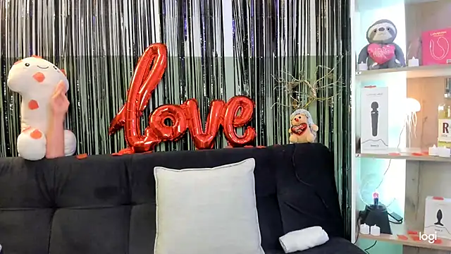 lilly sweett online show from 02-14-26, 09:26