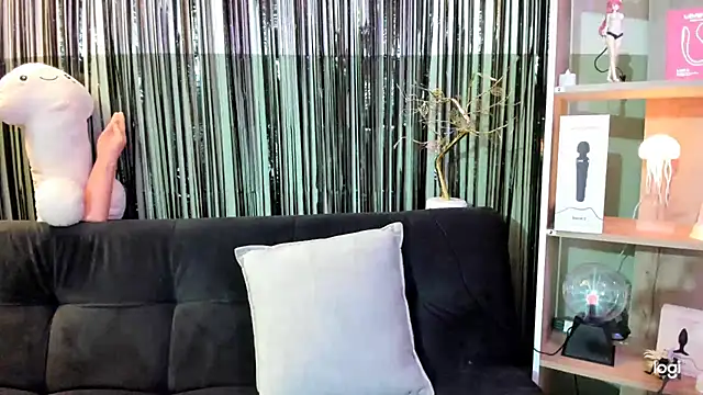 lilly sweett online show from 03-14-26, 11:55