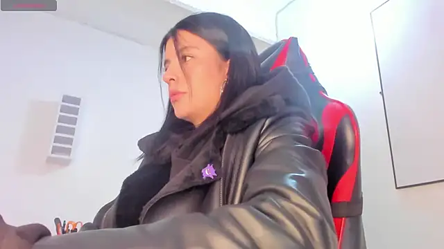 AneeSmith online show from 03-14-25, 04:19