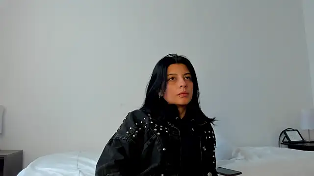 AneeSmith online show from 02-14-25, 09:21