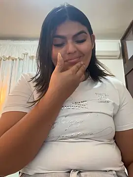 Lia sexx online show from 04-19-26, 01:12