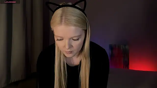 Ssweet annie online show from 04-15-26, 07:58