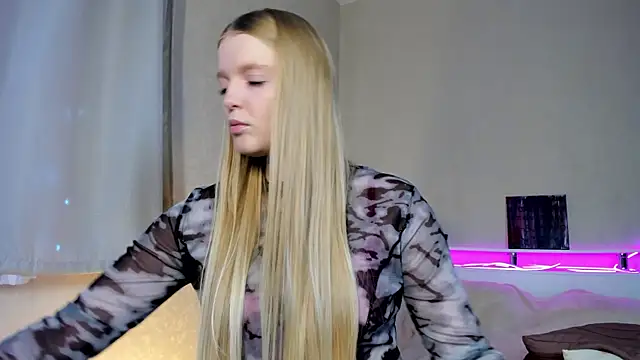 Ssweet annie online show from 10-22-25, 04:06