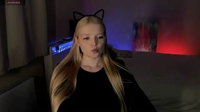 Ssweet annie online show from 04-15-26, 06:01