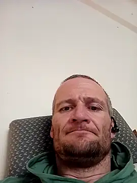 Snapshot of Markosio777 chatting on 03-27-26, 06:44 Markosio777 online show from 03-27-26, 06:44