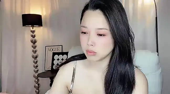 Snapshot of kk_lele chatting on 03-03-25, 04:21 kk lele online show from 03-03-25, 04:21