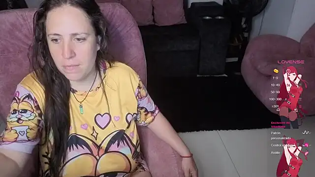 Snapshot of valery_adams1 chatting on 09-15-25, 03:40 valery adams1 online show from 09-15-25, 03:40