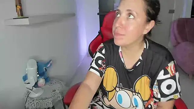 Snapshot of valery_adams1 chatting on 02-06-25, 03:48 valery adams1 online show from 02-06-25, 03:48