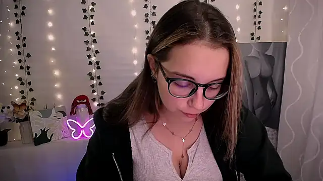 SweetPrincess  online show from 10-06-25, 05:41