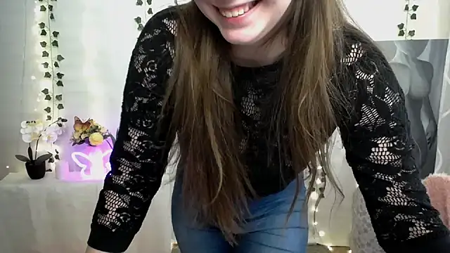 SweetPrincess  online show from 03-10-25, 10:28