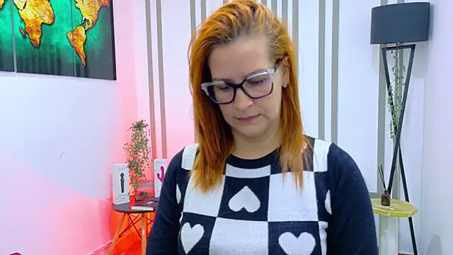 Britney taylor  online show from 10-24-25, 12:09