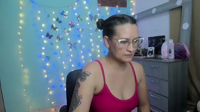 Snapshot of Britney_taylor_ chatting on 02-22-25, 11:57 Britney taylor online show from 02-22-25, 11:57