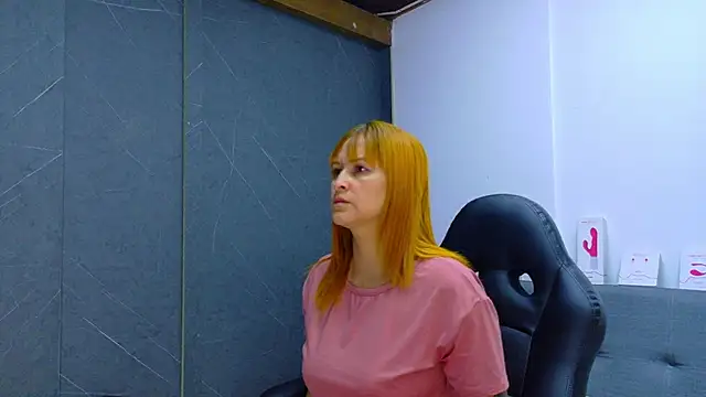 Britney taylor  online show from 02-02-26, 07:02