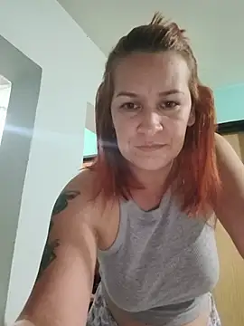 Britney taylor  online show from 06-25-26, 07:19