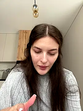 little belucci online show from 10-03-25, 11:45