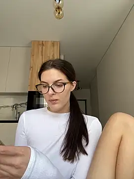 little belucci online show from 10-14-25, 12:50