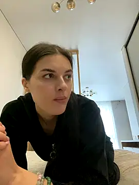 little belucci online show from 11-11-25, 12:44