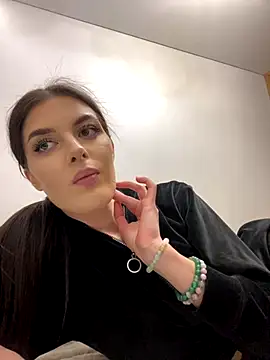 little belucci online show from 11-10-25, 02:55