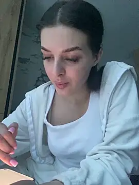 little belucci online show from 02-17-26, 03:42