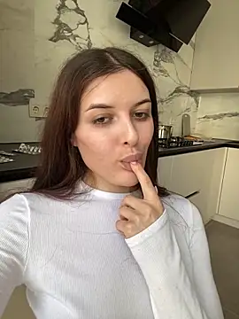 little belucci online show from 03-22-25, 12:25