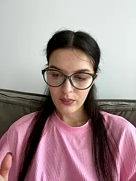 little belucci online show from 10-26-25, 01:22