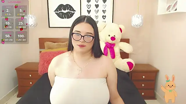 Snapshot of miss_linda_ chatting on 02-18-25, 07:30 miss linda  online show from 02-18-25, 07:30