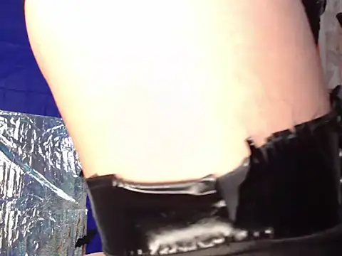 valquiria sirgun online show from 10-14-25, 09:43