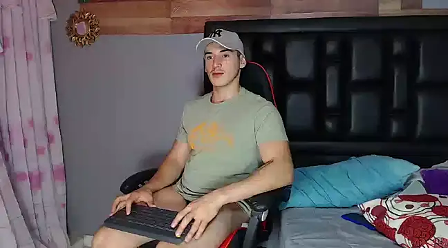 Snapshot of jonathanjeremiah chatting on 02-27-25, 01:41 jonathanjeremiah online show from 02-27-25, 01:41