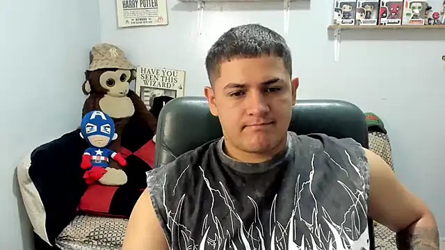 Snapshot of ney_22 chatting on 05-15-26, 01:53 ney 22 online show from 05-15-26, 01:53