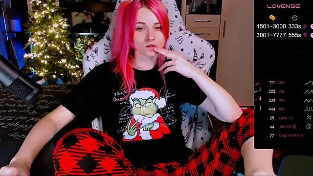 Snapshot of Elfo-s_dreams chatting on 12-26-24, 07:03 Elfo-s dreams online show from 12-26-24, 07:03