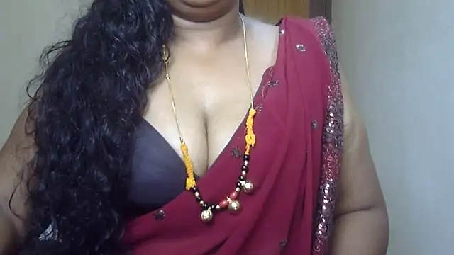 Snapshot of Nithya_forever chatting on 10-10-25, 05:41 Nithya forever online show from 10-10-25, 05:41