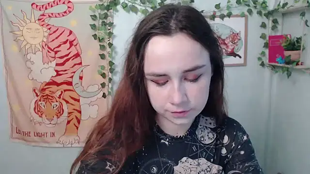 VeryVeryVeryShy  online show from 07-09-26, 06:03