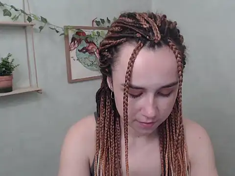 VeryVeryVeryShy  online show from 05-12-26, 05:59
