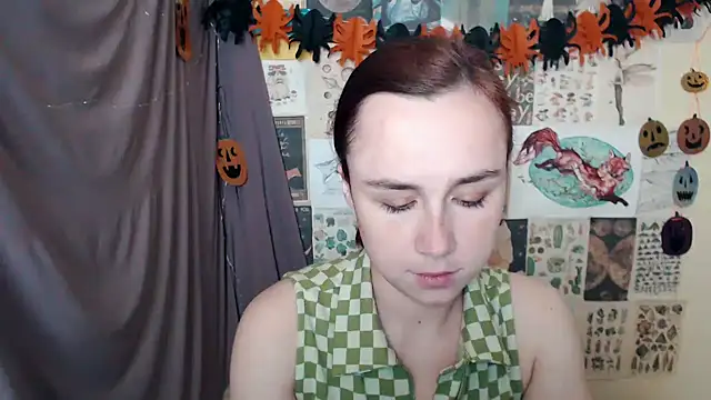 VeryVeryVeryShy  online show from 10-10-25, 06:14