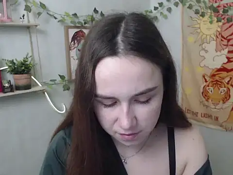 VeryVeryVeryShy  online show from 04-25-26, 05:32
