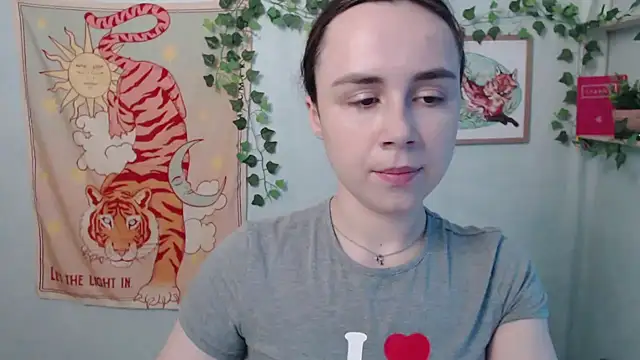 VeryVeryVeryShy  online show from 05-23-26, 05:39