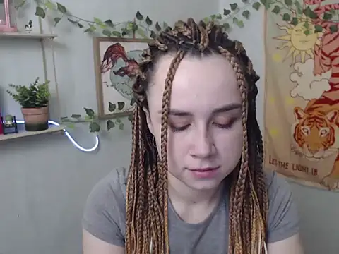 VeryVeryVeryShy  online show from 05-05-26, 05:32