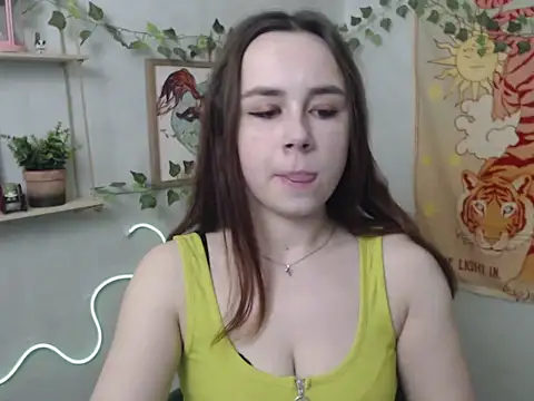 VeryVeryVeryShy  online show from 04-22-26, 05:47