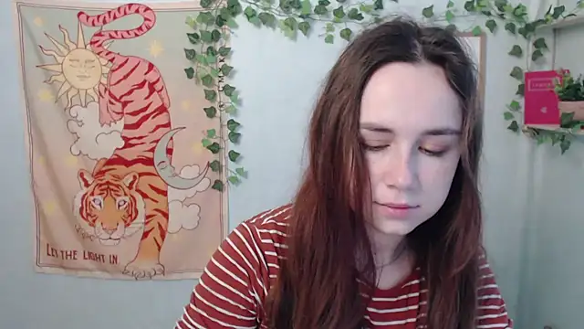 VeryVeryVeryShy  online show from 05-29-26, 05:46