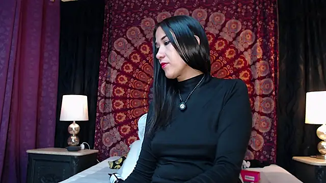 Zahra Elena online show from 06-01-26, 01:11