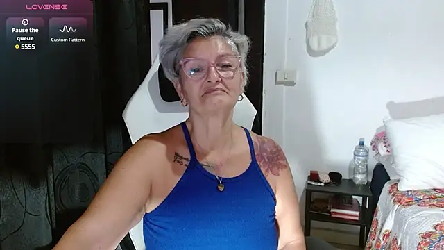 bety-cum2 online show from 04-12-26, 09:29