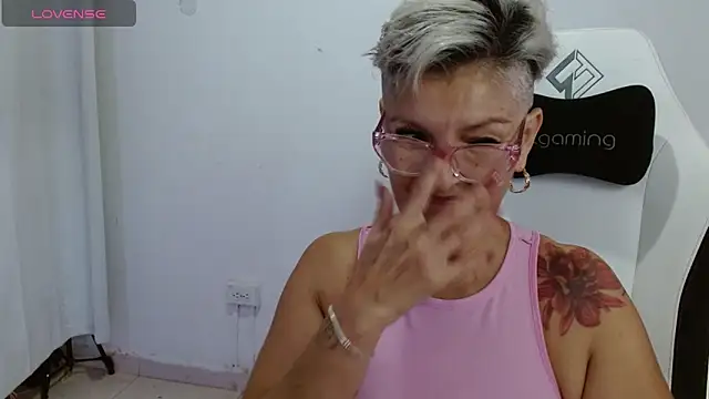 bety-cum2 online show from 05-09-26, 11:57