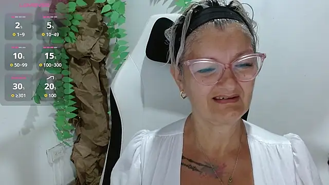 bety-cum2 online show from 04-04-26, 11:17