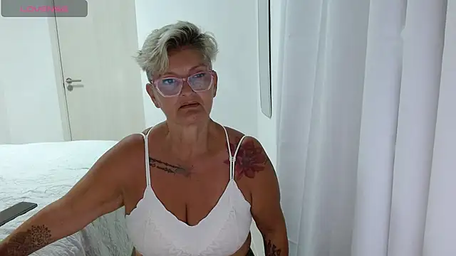 bety-cum2 online show from 05-17-26, 05:02