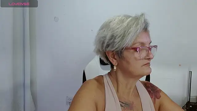 bety-cum2 online show from 05-05-26, 11:41