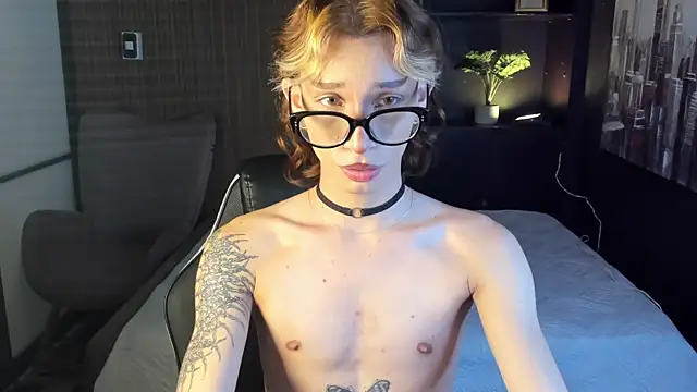 AndyWiilliams online show from 12-17-25, 09:20