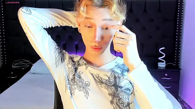 AndyWiilliams online show from 01-06-26, 09:52