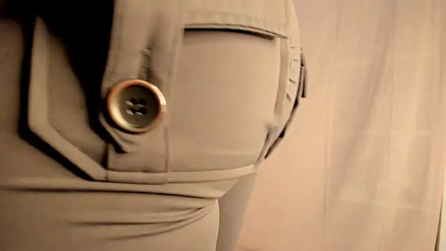 hee jeen online show from 01-22-25, 05:06