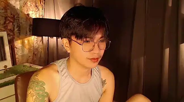 Snapshot of Sexy_Handsome_Drex chatting on 01-27-25, 11:22 Sexy Handsome Drex online show from 01-27-25, 11:22