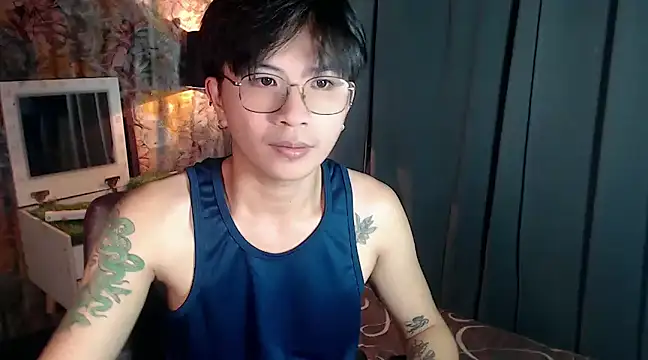 Snapshot of Sexy_Handsome_Drex chatting on 01-21-25, 09:35 Sexy Handsome Drex online show from 01-21-25, 09:35